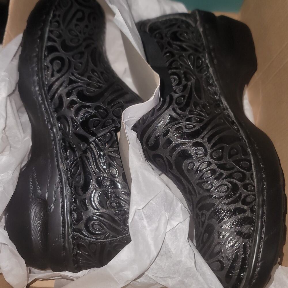 BOC Peggy Clogs, Black, Size 10 Brand New in Box